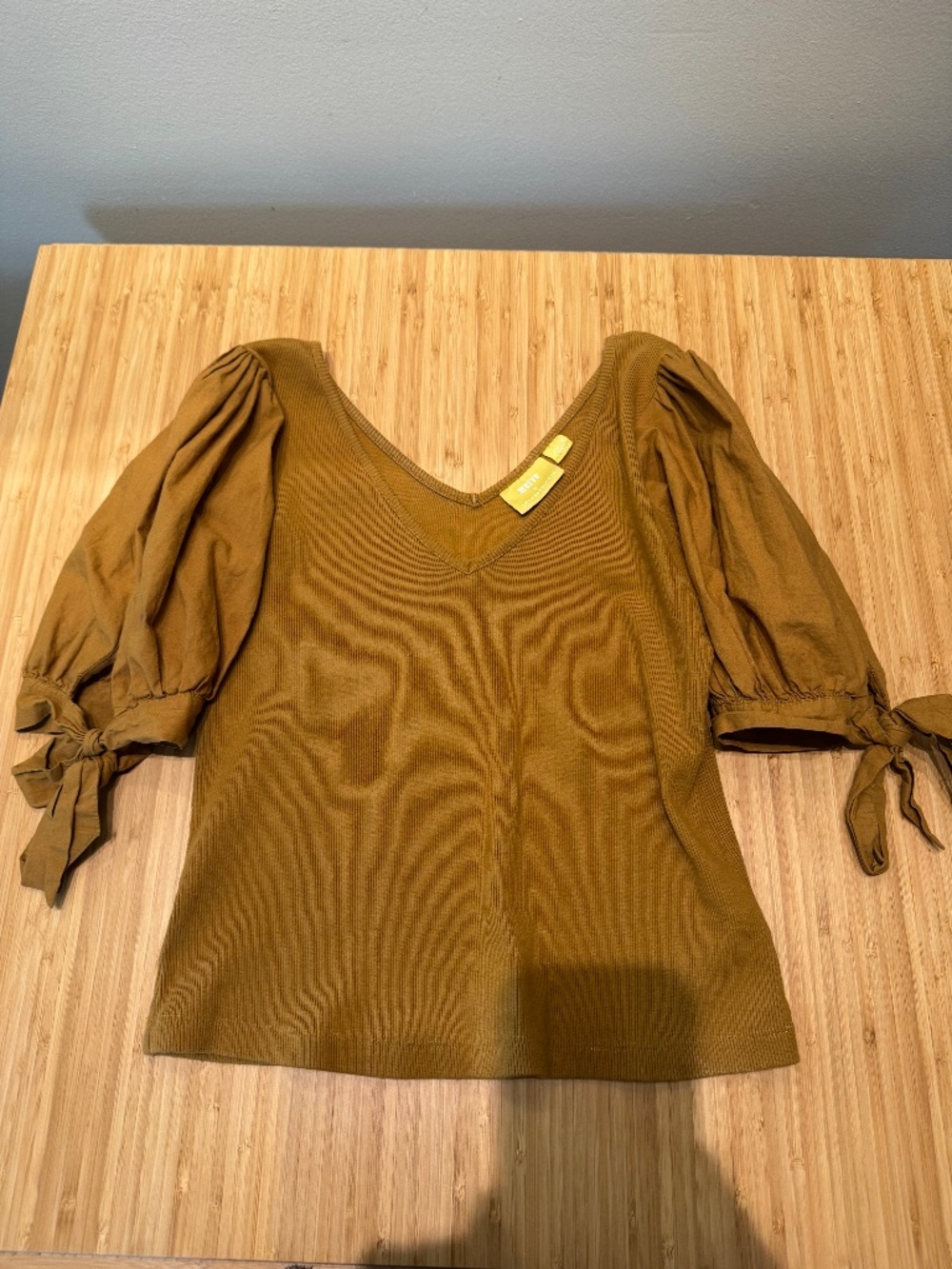 Bubble sleeve top